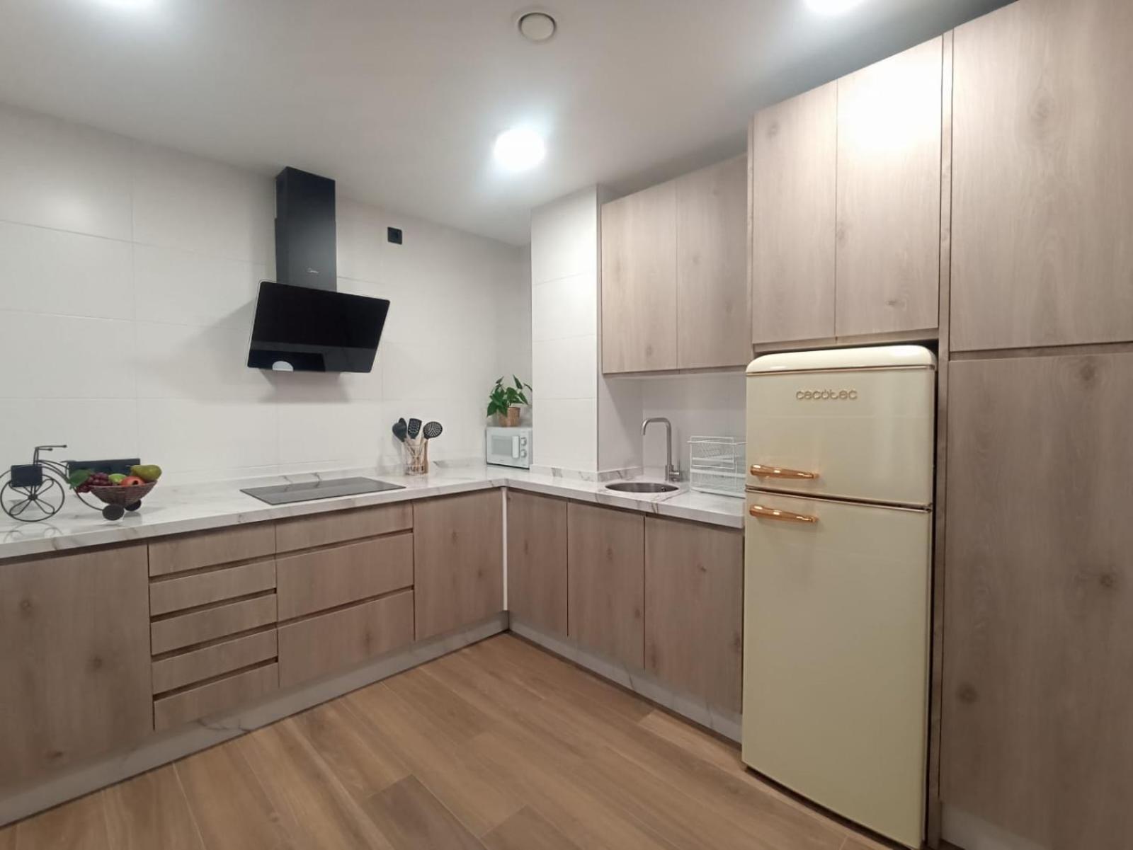 Apartamento Nuevo Centrico Con Aparcamiento Privado Incluido Alcalá de Guadaira Exterior foto